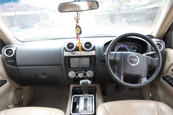 รถบ้าน Isuzu MU-7 รุ่น Primo Super Platinum 2010 AT รถบ้าน Isuzu MU-7 รุ่น Primo Super Platinum 2010 AT