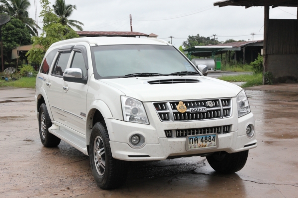 รถบ้าน Isuzu MU-7 รุ่น Primo Super Platinum 2010 AT