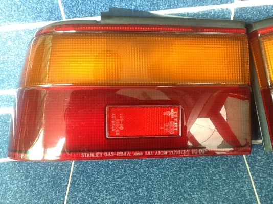 ไฟท้าย "HONDA-ACCORD-88-89" มี1คู่ ไฟท้าย "HONDA-ACCORD-88-89" มี1คู่