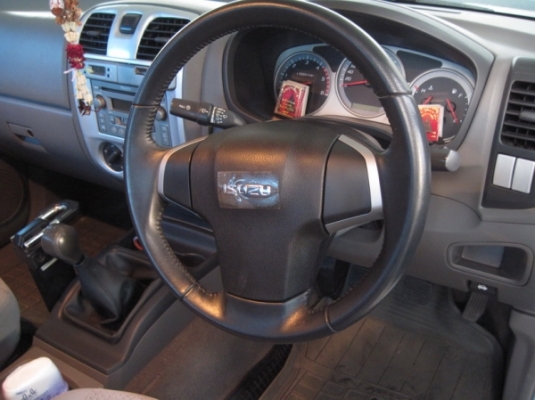 ขายพวงมาลัย Isuzu All New D max หนังของแท้ ใส่ D maxได้ทุกรุ่น ราคา 3200 บาท.ลดสุดๆแล้ว ขายพวงมาลัย Isuzu All New D max หนังของแท้ ใส่ D maxได้ทุกรุ่น ราคา 3200 บาท.ลดสุดๆแล้ว