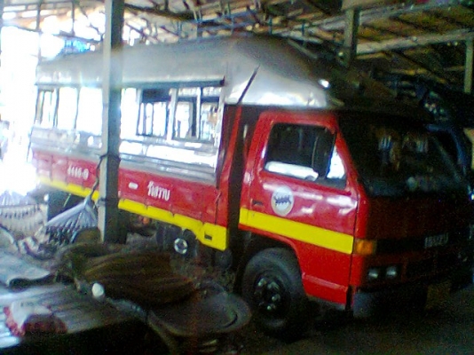 ขายหกล้อNPR115HPพร้อมหลังคาโดยสาร