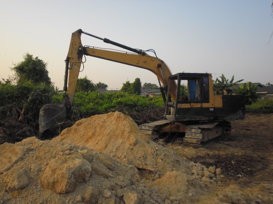 PC 120-3ขายแมคโค โคมัสสุ  120  รุ่น  3   พร้อมใช้งาน   ลดสุดๆๆๆๆ  345000  บาท  ด่วนๆๆ