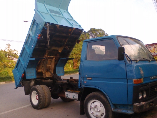 ขาย6ล้อดั้ม โคมัซสุ ปี29 เครื่อง85 เกียร์ดี คัดซีสวย ในเก๋งสวยครบ