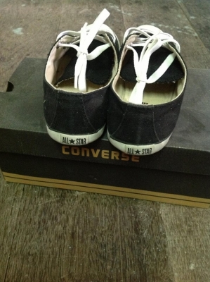 รองเท้า Converse
