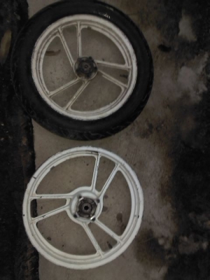 ขายล้อแม็ Suzuki GSXr 400 ขายล้อแม็ Suzuki GSXr 400