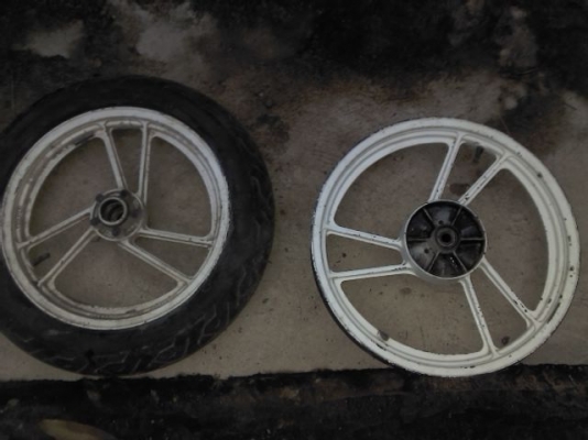 ขายล้อแม็ Suzuki GSXr 400