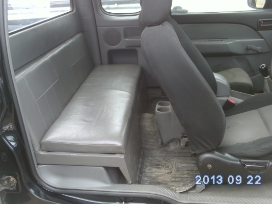 ขาย ฟอร์ดเรนเจอร์คอมมอลเร็ว ปี 50 โทร 0868681627   ลดราคา 290000 =ช้าอดร้อนร้อน