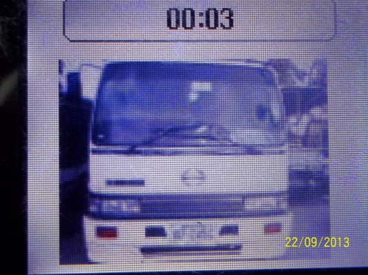 ขาย6ล้อ HINO  FD3H   195 HPยาว  6.50ม.พร้อมใช้  ปี46   ประตู 10บานไม่มีเสากลาง