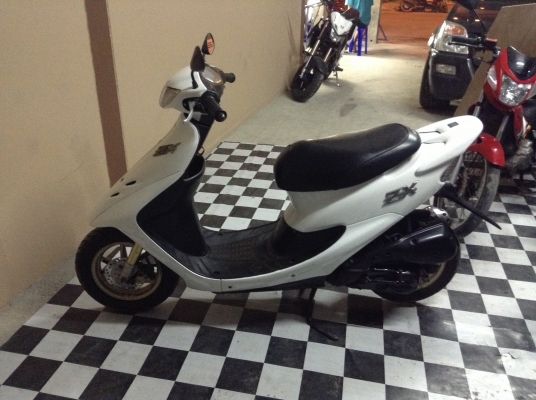 ขาย!!!ZX กุญแจชัตเตอร์ ท่อตะแกลง ล้อแม็ก รถสีสวย วิ่งดีเครื่องแน่นๆ