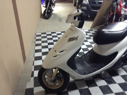 ขาย!!!ZX กุญแจชัตเตอร์ ท่อตะแกลง ล้อแม็ก รถสีสวย วิ่งดีเครื่องแน่นๆ