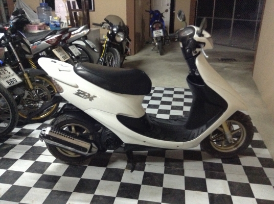 ขาย!!!ZX กุญแจชัตเตอร์ ท่อตะแกลง ล้อแม็ก รถสีสวย วิ่งดีเครื่องแน่นๆ