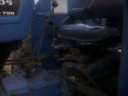 ขายรถไถฟอร์ด 6610 เสี้อลายสภาพพร้อมใช้ ขายรถไถฟอร์ด 6610 เสี้อลายสภาพพร้อมใช้