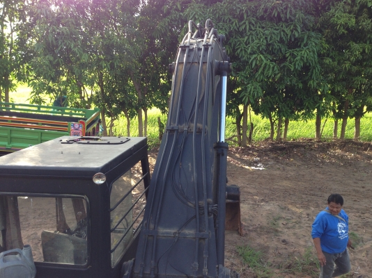 ขายKOBELCO รุ่น 200 มีภาพวีโอ หมายเลขตัวรถ lN-05281 หมายเลขเครื่อง 6D15-193362 สภาพดีเดิมๆ เครื่องเดิมปั๊มเดิม แห้งดีไม่มีเยิ้ม บูมอาร์มสวย มีปะบ้างเล็กน้อย ช่วงล่างโรลเลอร์ โซ่บูทใบแทรกสภาพดี เอกสารเล่มทะเบียน ราคาต่อรองได้ครับ สนใจติดต่อ คุณ ชัยยา ขายKOBELCO รุ่น 200 มีภาพวีโอ หมายเลขตัวรถ lN-05281 หมายเลขเครื่อง 6D15-193362 สภาพดีเดิมๆ เครื่องเดิมปั๊มเดิม แห้งดีไม่มีเยิ้ม บูมอาร์มสวย มีปะบ้างเล็กน้อย ช่วงล่างโรลเลอร์ โซ่บูทใบแทรกสภาพดี เอกสารเล่มทะเบียน ราคาต่อรองได้ครับ สนใจติดต่อ คุณ ชัยยา