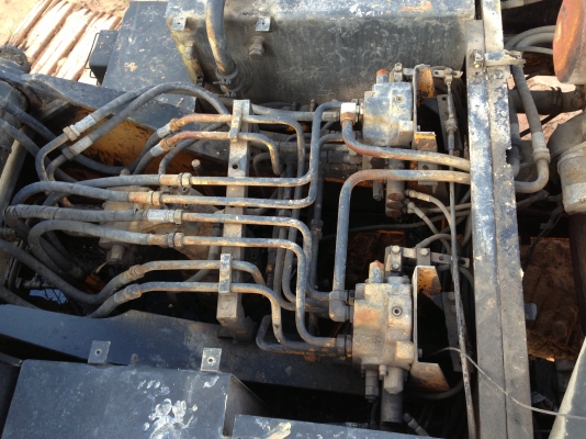 ขายKOBELCO รุ่น 200 มีภาพวีโอ หมายเลขตัวรถ lN-05281 หมายเลขเครื่อง 6D15-193362 สภาพดีเดิมๆ เครื่องเดิมปั๊มเดิม แห้งดีไม่มีเยิ้ม บูมอาร์มสวย มีปะบ้างเล็กน้อย ช่วงล่างโรลเลอร์ โซ่บูทใบแทรกสภาพดี เอกสารเล่มทะเบียน ราคาต่อรองได้ครับ สนใจติดต่อ คุณ ชัยยา ขายKOBELCO รุ่น 200 มีภาพวีโอ หมายเลขตัวรถ lN-05281 หมายเลขเครื่อง 6D15-193362 สภาพดีเดิมๆ เครื่องเดิมปั๊มเดิม แห้งดีไม่มีเยิ้ม บูมอาร์มสวย มีปะบ้างเล็กน้อย ช่วงล่างโรลเลอร์ โซ่บูทใบแทรกสภาพดี เอกสารเล่มทะเบียน ราคาต่อรองได้ครับ สนใจติดต่อ คุณ ชัยยา