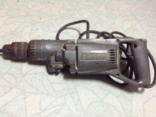 ขายสว่านฮิตาชิ v14สภาพตามรูป 1500 บาท