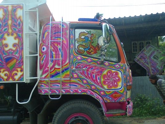 รถสิบล้อดั้มพร้อมใช้งาน