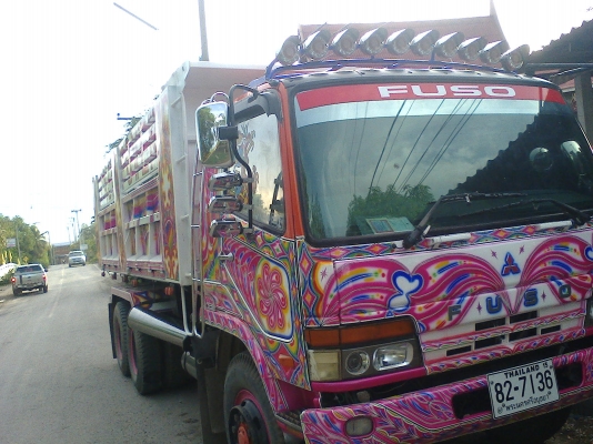 รถสิบล้อดั้มพร้อมใช้งาน