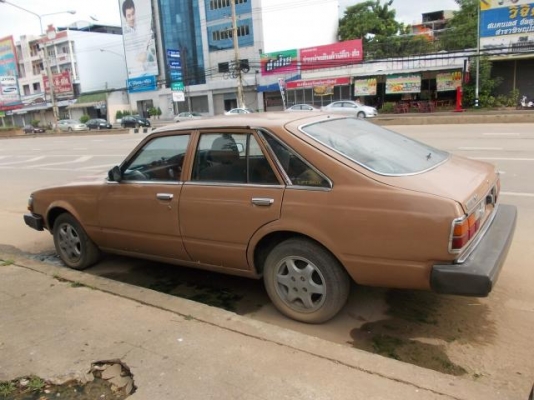 TO YOTa ลิสแบค....34000 ทะเบียนเต็ม + LPG ไดชาต์ ไหม่.....คาบูไหม่....แบตไหม่.รถยังไม่ได้ล้าง โทร0871114918.