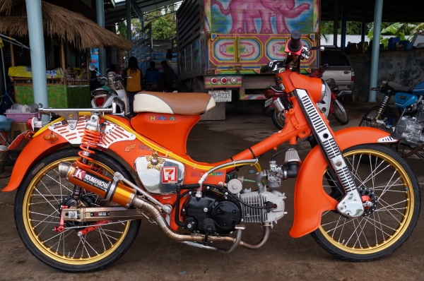 ขาย HONDA C 100 เครื่อง LIFAN 150 เครื่องตัวใหม่ สตาทร์มีอ อินวอยเครื่อง ครบ รถสวยพร้อมใช้ ครับ