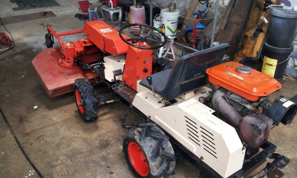 รถตัดหญ้านั่งขับมือสองจากญี่ปุ่น สภาพสวยSATO-SRM1200-D tel 0812746170