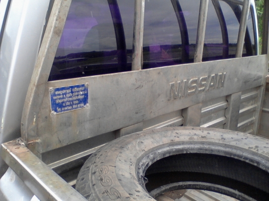 ขายกระบะเลส  สภาพสวย (ใส่รถบิ๊กเอ็มได้ทุกรุ่น)