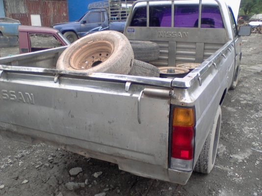 ขายกระบะเลส  สภาพสวย (ใส่รถบิ๊กเอ็มได้ทุกรุ่น)