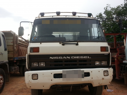 NISSAN DIESEL ราคาขายด่วน  690,000 บาทค่ะ