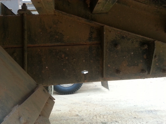 NISSAN DIESEL ราคาขายด่วน  690,000 บาทค่ะ