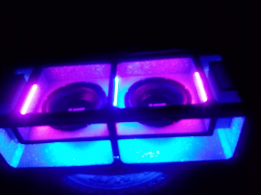 ขายตู้ซับ10" ใสสองหน้าผ้าเกล็ดพร้อมไฟ พร้อมดอกวอยคู่ชั้นเดียว ของใหม่ ขายตู้ซับ10" ใสสองหน้าผ้าเกล็ดพร้อมไฟ พร้อมดอกวอยคู่ชั้นเดียว ของใหม่