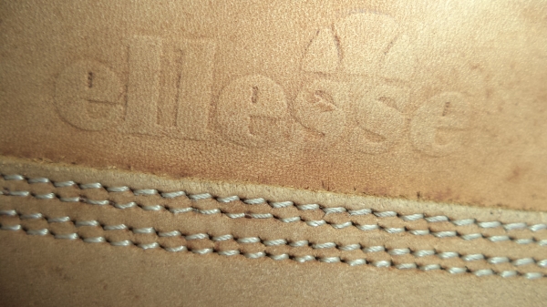 ELLESSE (อิลเลสเซ่)