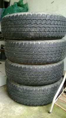 ขายยาง 255 70 15บิสโตนชุดละ4800