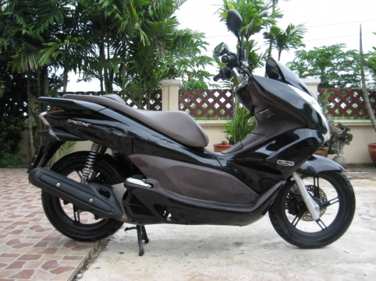 ขายรถบ้าน honda pcx125i สภาพดี เครื่องยนต์เยี่ยมไม่เคยซ่อม
