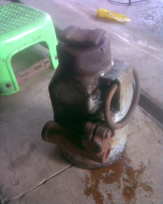 แม่แรงนอก 8 ตันรุ่นเก่า แม่แรงนอก 8 ตันรุ่นเก่า