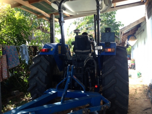 ขายรถไถ รุ่นnewhollana t5060 2 เพลา ขายรถไถ รุ่นnewhollana t5060 2 เพลา