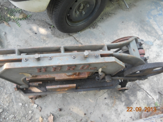 เลื่อย HERO ตัดเหล็กขนาด16นิ้ว สภาพสวยราคานี้ไม่ได้ติดมอเตอร์ให้
