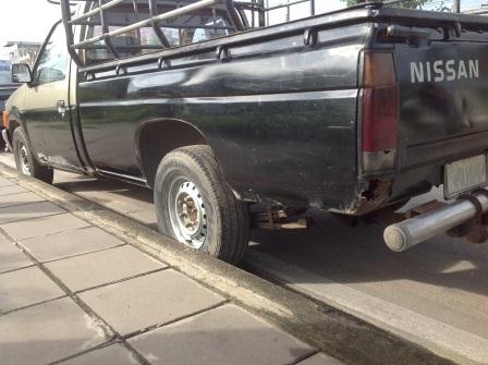 ขายค่ะ นิสสันBigM เครื่องดีเซลTD25 ใช้งานได้ปกติ ภาษีไม่ขาด เอกสารพร้อมโอน รถมือเดียวป้ายแดง