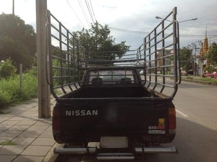 ขายค่ะ นิสสันBigM เครื่องดีเซลTD25 ใช้งานได้ปกติ ภาษีไม่ขาด เอกสารพร้อมโอน รถมือเดียวป้ายแดง