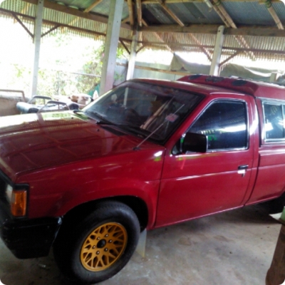 ขายรถ มือ 2 nissan สภาพดี เครือง ดี ราคาต่อรองได้