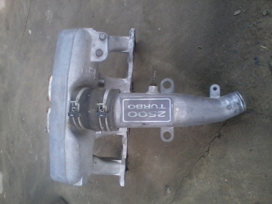 ขาย ท่อไอดี ISUZU  รุ่น เทอโบ 2500