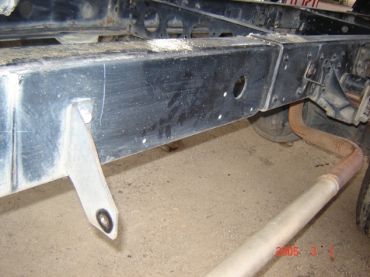 ขาย 6 ล้อ NQR หัวครัชซี สนใจติดต่อ 081-2805754