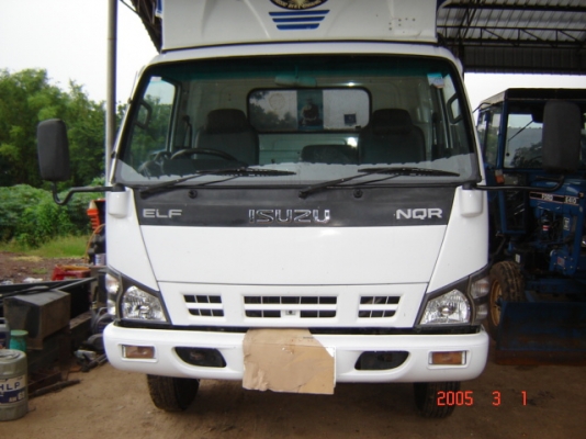 ขาย 6 ล้อ NQR หัวครัชซี สนใจติดต่อ 081-2805754