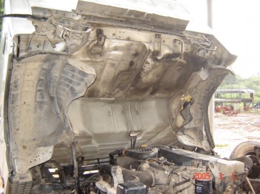 ขาย 6 ล้อ NQR หัวครัชซี สนใจติดต่อ 081-2805754