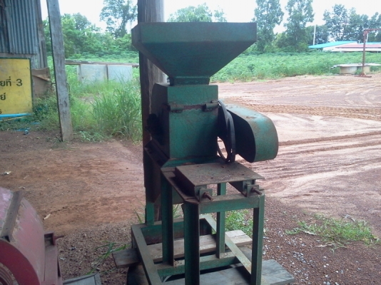 ขายเครื่องบดผงขี้ไก่,เครื่องอัดเม็ดทำปุ๋ยขี้ไก่ถูกๆ2เครื่อง30,000บ.