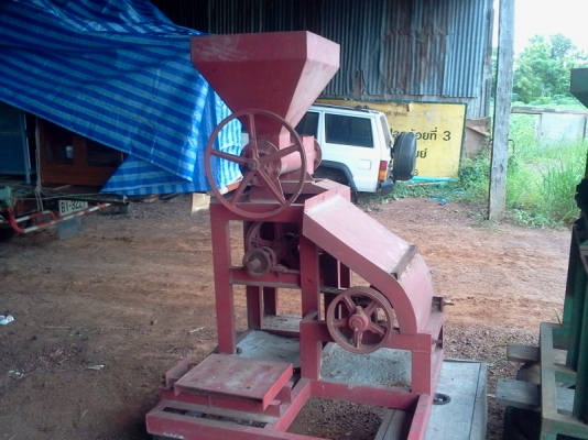 ขายเครื่องบดผงขี้ไก่,เครื่องอัดเม็ดทำปุ๋ยขี้ไก่ถูกๆ2เครื่อง30,000บ.