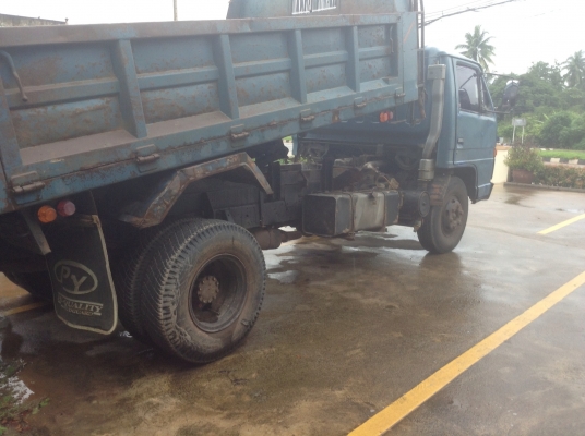 ISUZU หกล้อดัมพ์ ขับดีมาก รถห้างแท้ปี 37 NPR เครื่อง 185 เกียรใหญ่ 6 เกียร เฟืองท้าย F คลัซซี่ดีไม่มีผุ รถใช้งานอยู่ขายตามสภาพ 480,000