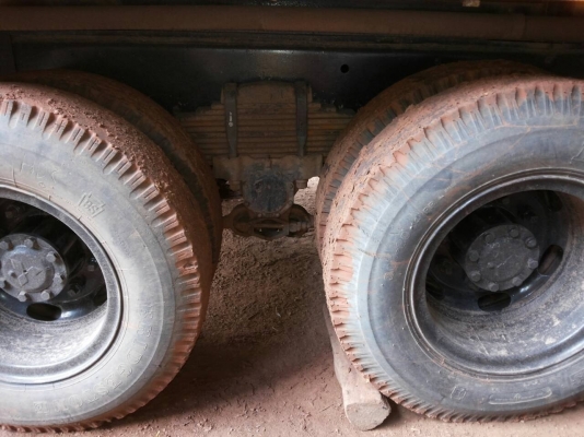 MITSUBISHI FUSO FN527 - 195 HP 6D16 MA สิบล้อดั๊มพ์ 2 เพลา กระบะดั๊มพ์มิเนียม 12 ตันสภาพสวยจัด เครื่องแน่นแรงดีไม่มีเยิ้ม ภายในเก๋งคอนโซลเรือนไมล์ครบพร้อม พวงมาลัยเพาเวอร์ ระบบเบรคทริ๊ปฟี้ ช่วงล่างคัชซีสวยไม่มีบวม ยางสภาพดี 10 เส้นประมาณ 70\% พร้อมบรรทุกพร