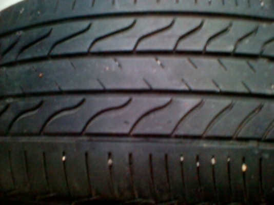 ขายยาง 205/65/15 ปี 09 มี 4 วง 1500 บาท