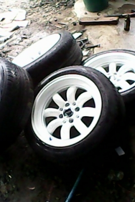 ลดราคาคับ7500ขายล้อกล้วย15กว้าง8นิ้วพร้อมยางปี11 ใส่แค่5เดือนขาย