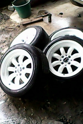 ลดราคาคับ7500ขายล้อกล้วย15กว้าง8นิ้วพร้อมยางปี11 ใส่แค่5เดือนขาย