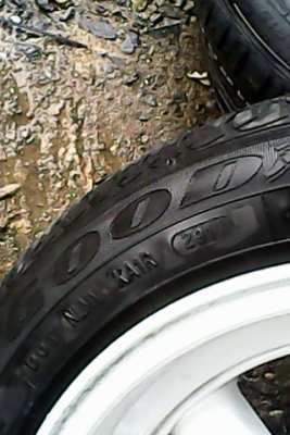 ลดราคาคับ7500ขายล้อกล้วย15กว้าง8นิ้วพร้อมยางปี11 ใส่แค่5เดือนขาย